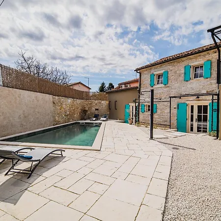 Villa Mint With Pool Pazin