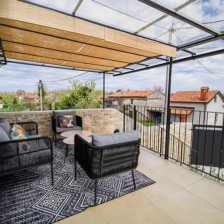 Mint With Pool Pazin