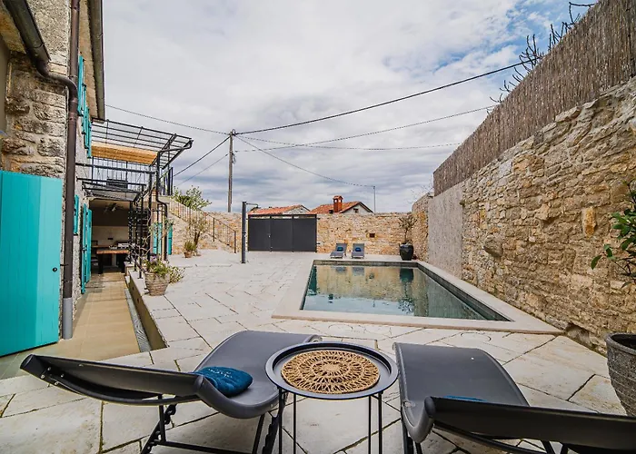Mint With Pool