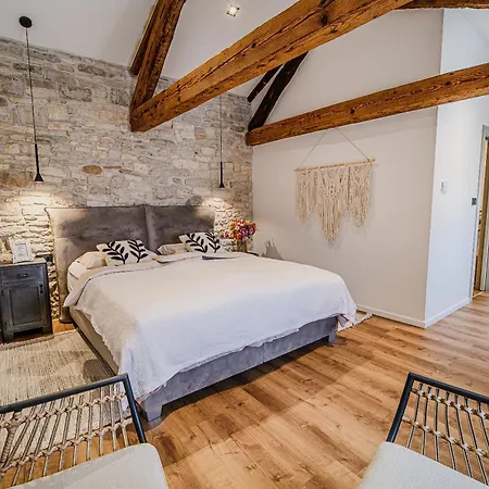 Mint With Pool Вилла