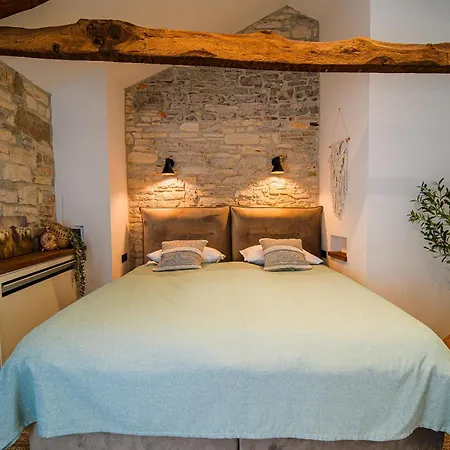 Вилла Mint With Pool