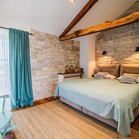 Вилла Mint With Pool