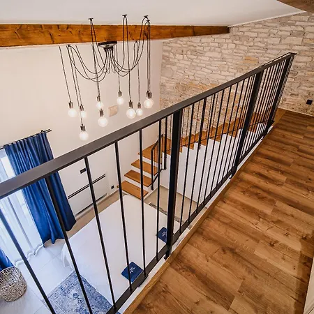 Mint With Pool * بازين