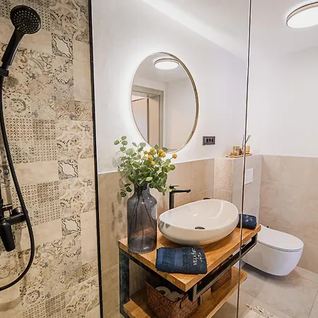 Mint With Pool * بازين