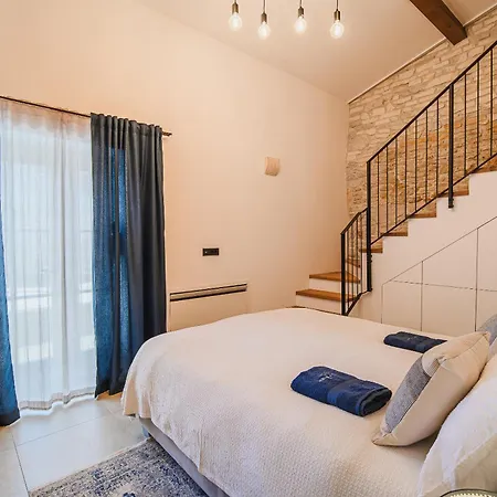 Mint With Pool Вилла