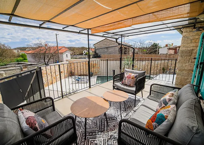 Villa Mint With Pool