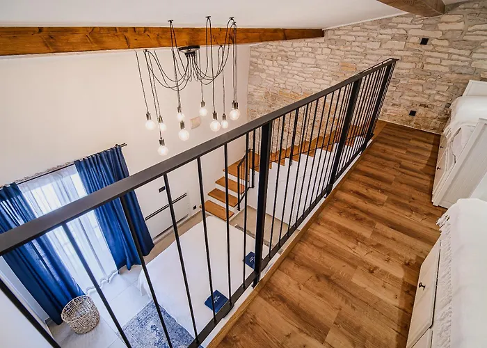 Mint With Pool * Pazin