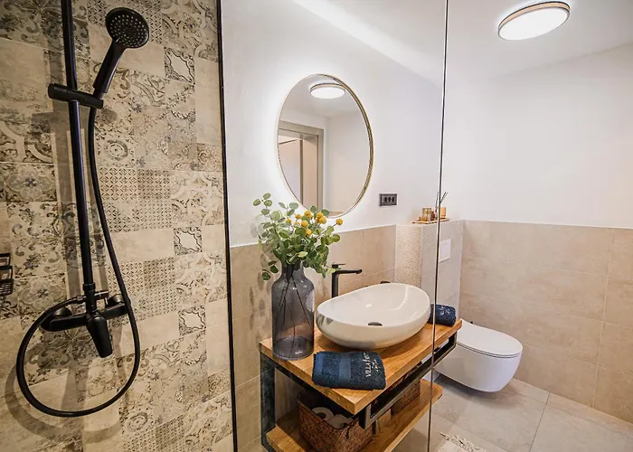 Mint With Pool * Pazin