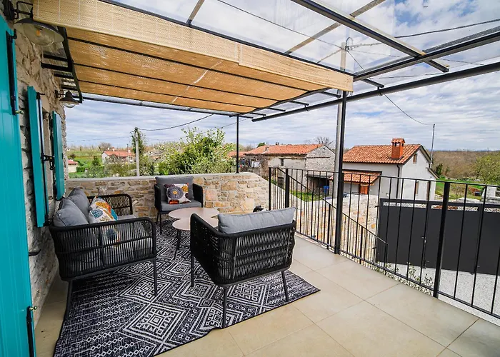 Mint With Pool Pazin