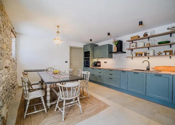 Villa Mint With Pool