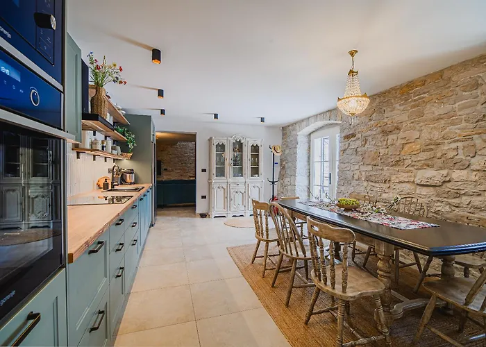 Mint With Pool * Pazin